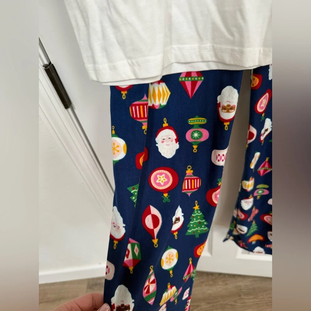 Men’s Holiday Crew Pajama Set - Picture 3 of 6